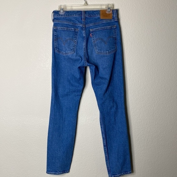 Levi’s wedgie jeans distressed women’s 27” blue EUC - Picture 7 of 8